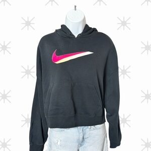 Nike NWOT Swoosh Hoodie Sweatshirt Size Medium Cozy Winter Athletic Streetwear